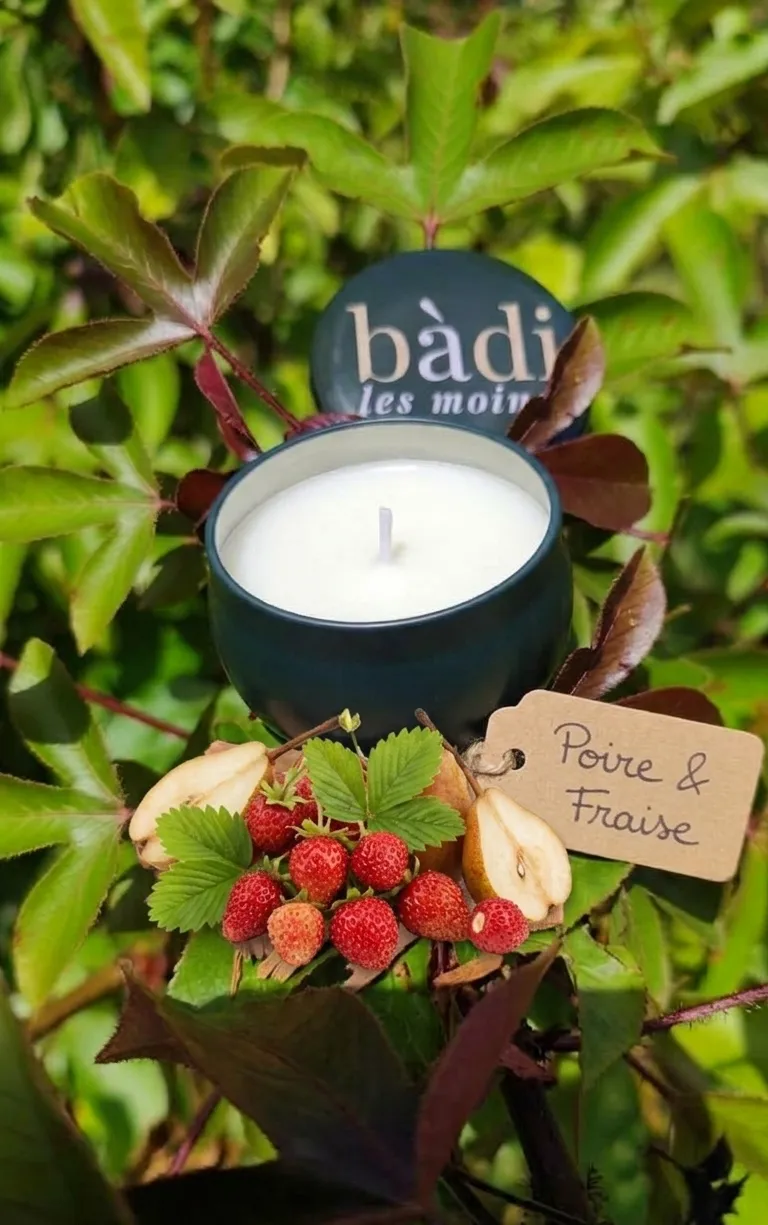 Bougie Poire et fraise en petit pot vert